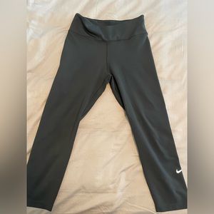 Nike dri fit leggings